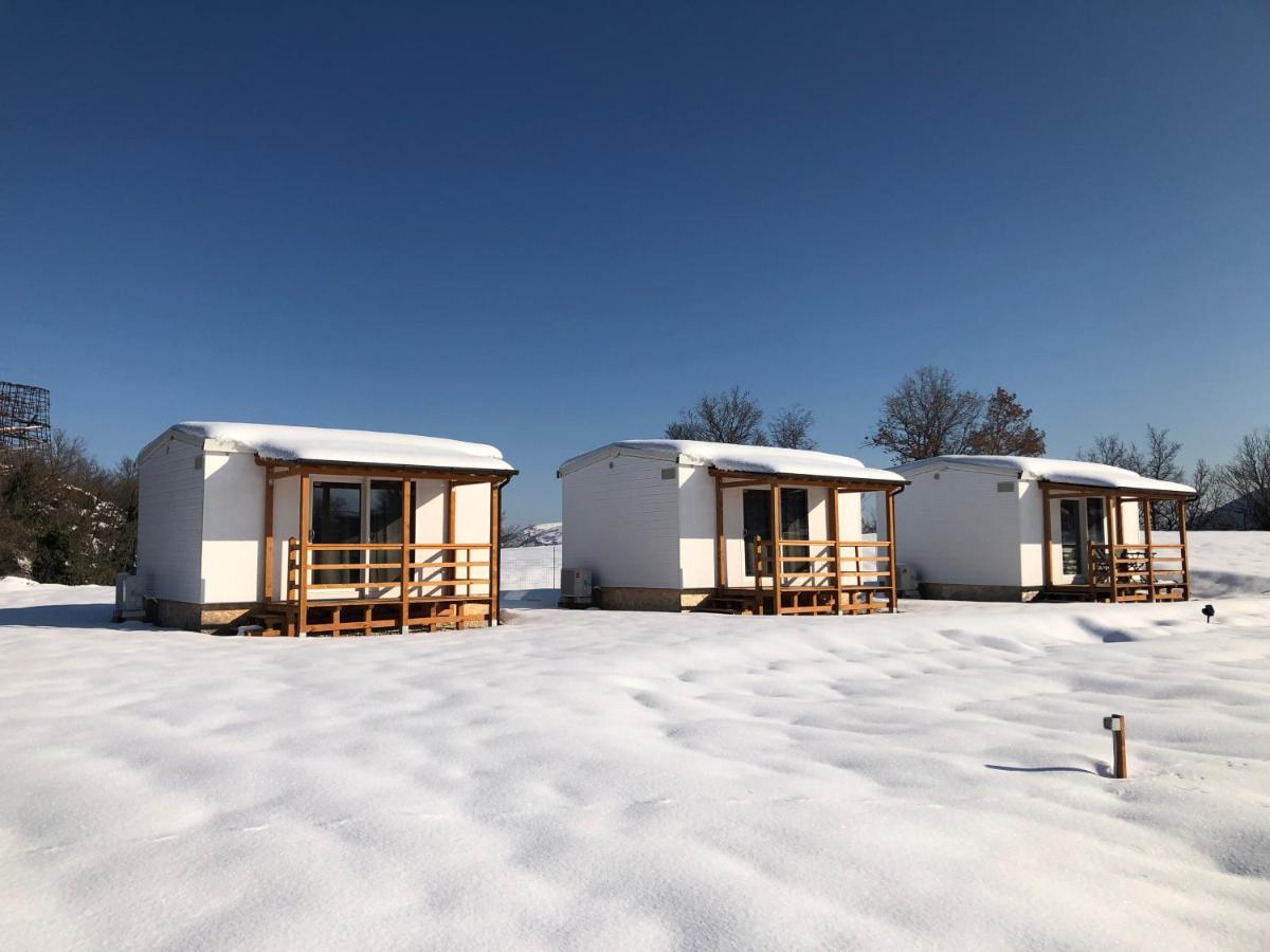 In Country Luxury Lodges Camerino Extérieur photo